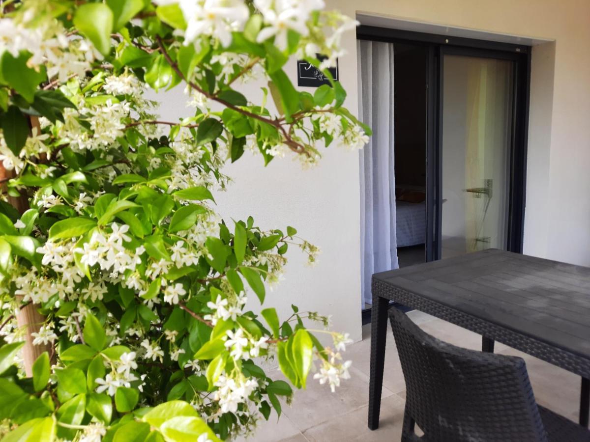 Aparthotel Le Logis de Bérianne Les Tourrettes Esterno foto